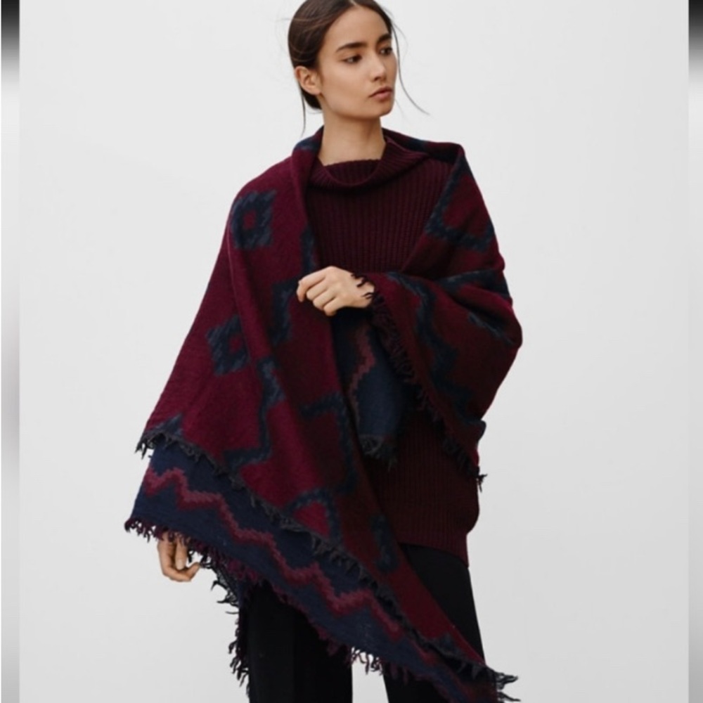 Aritzia Wilfred mosaic blanket scarf